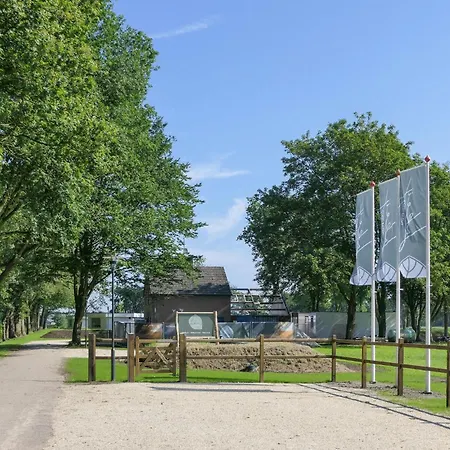 Dom wakacyjny Piękny Dom Z 2 Sypialniami W Afferden (Limburg)